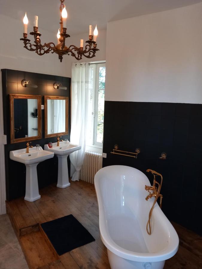 Chateau Maleplane Bed & Breakfast Saint-Léonard-de-Noblat Екстериор снимка