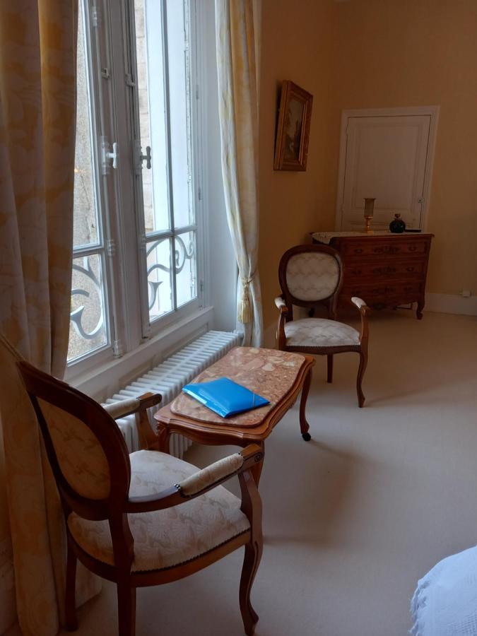 Chateau Maleplane Bed & Breakfast Saint-Léonard-de-Noblat Екстериор снимка
