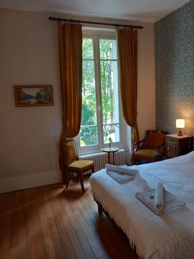 Chateau Maleplane Bed & Breakfast Saint-Léonard-de-Noblat Екстериор снимка