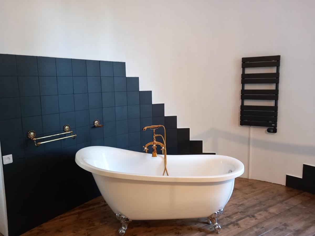 Chateau Maleplane Bed & Breakfast Saint-Léonard-de-Noblat Екстериор снимка