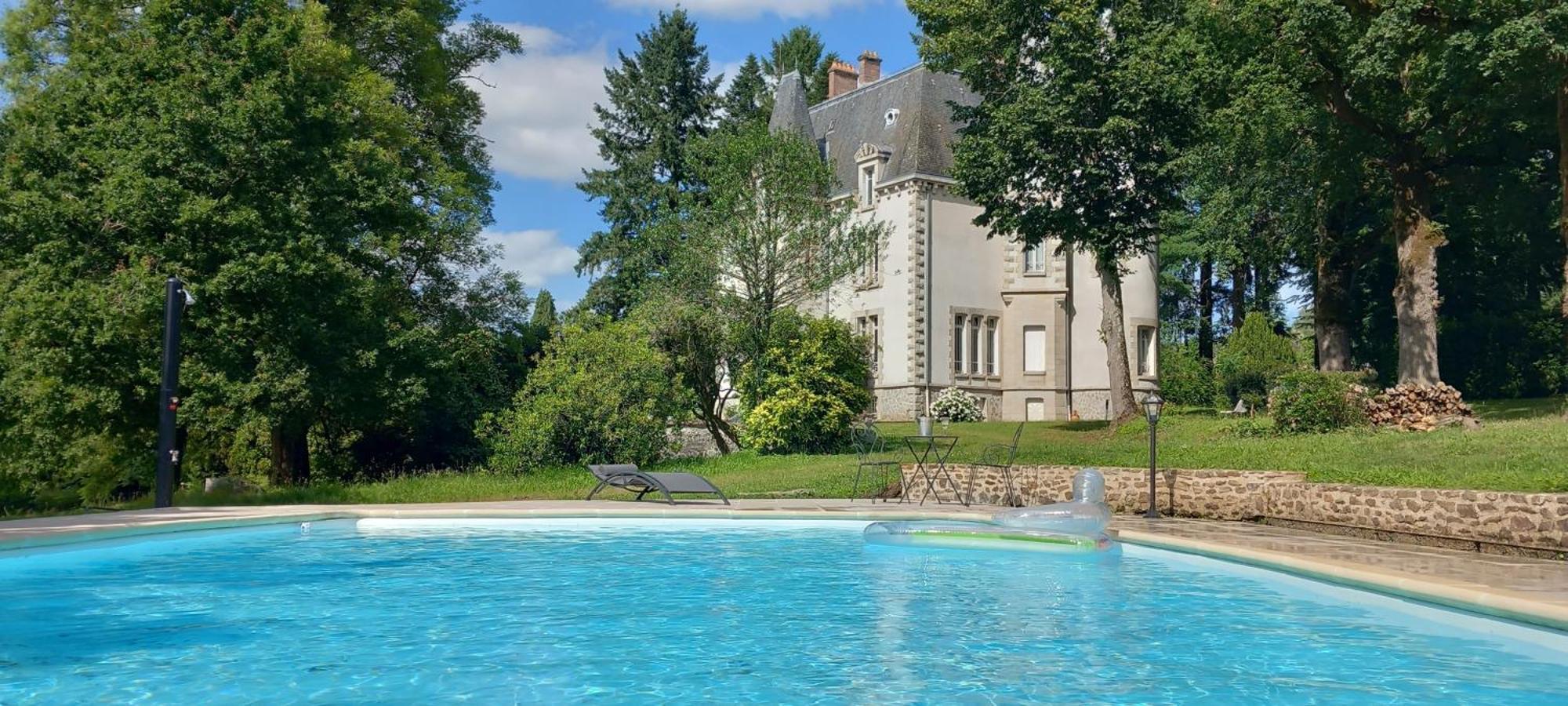 Chateau Maleplane Bed & Breakfast Saint-Léonard-de-Noblat Екстериор снимка