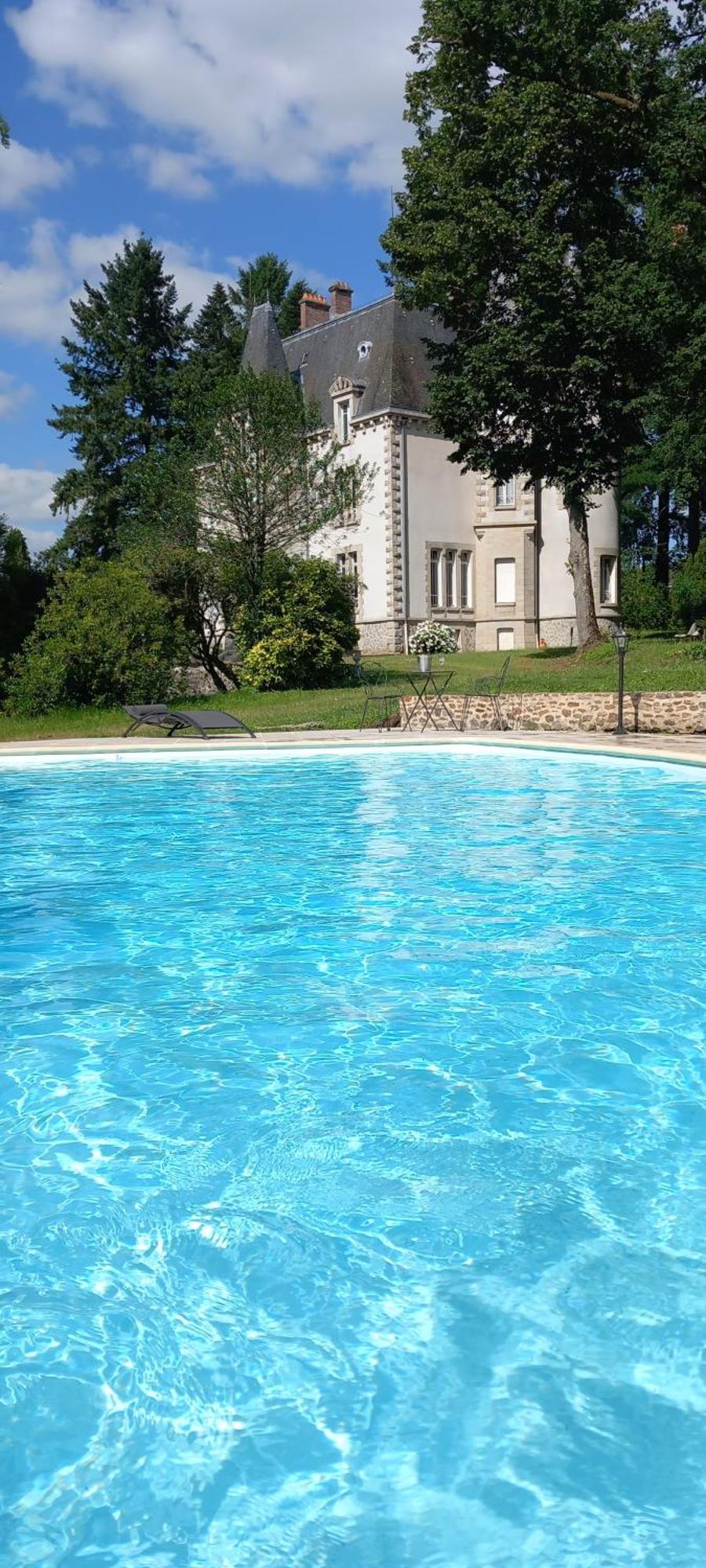 Chateau Maleplane Bed & Breakfast Saint-Léonard-de-Noblat Екстериор снимка